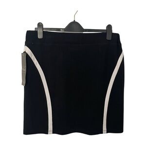 🇨🇦 Valzère Sport Mini Skirt – Black & White Graphic – NWT – XL